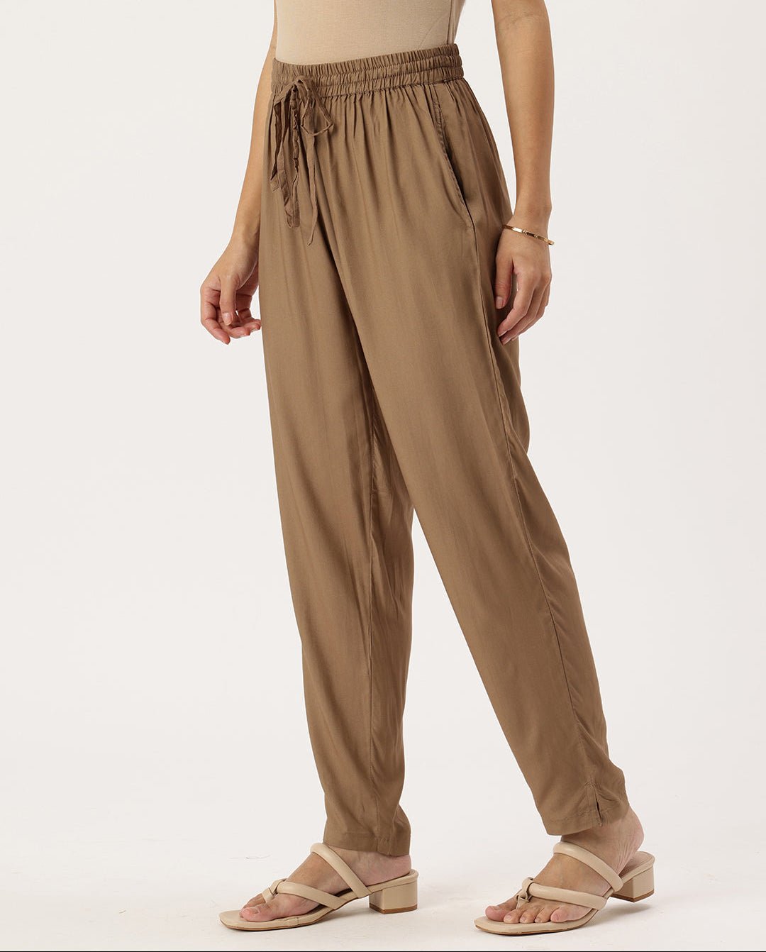 Brown Solid Pencil Pant