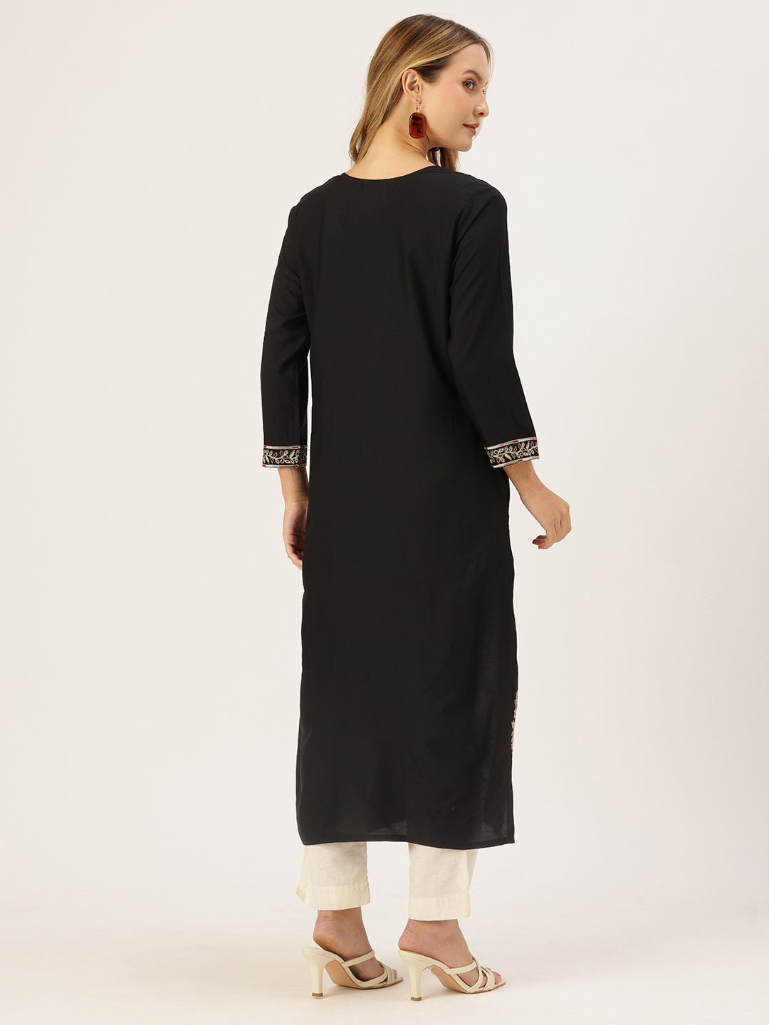 Black Embroidered Kurta - Image 4